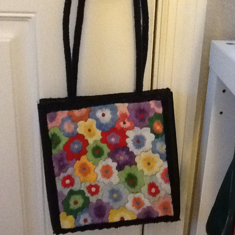 Embroidered flower purse